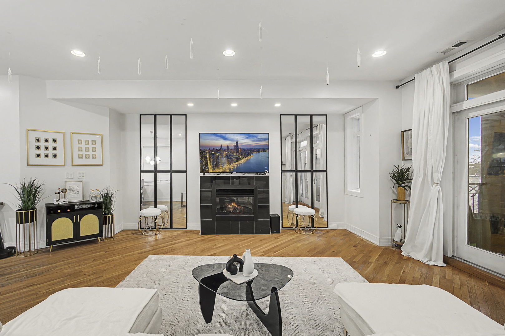 6531 S Kimbark Avenue 3N