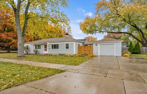 Tiny photo for 805 Dawes Avenue, Wheaton, IL 60189 (MLS # 12743345)
