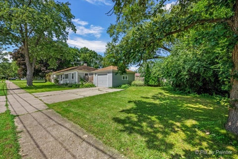Tiny photo for 805 Dawes Avenue, Wheaton, IL 60189 (MLS # 12743345)