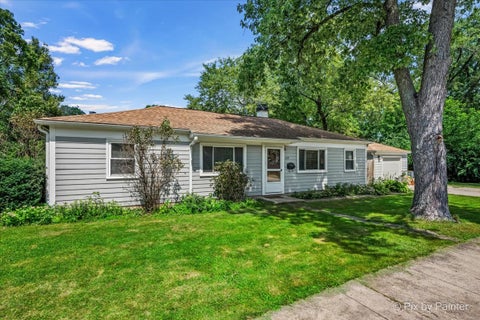 Tiny photo for 805 Dawes Avenue, Wheaton, IL 60189 (MLS # 12743345)