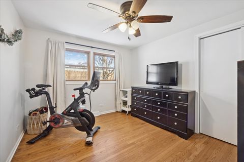Tiny photo for Oak Lawn, IL 60453 (MLS # 12649274)