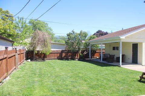 Tiny photo for Oak Lawn, IL 60453 (MLS # 12649274)