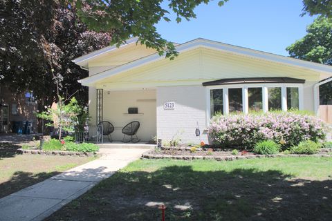 Tiny photo for Oak Lawn, IL 60453 (MLS # 12649274)