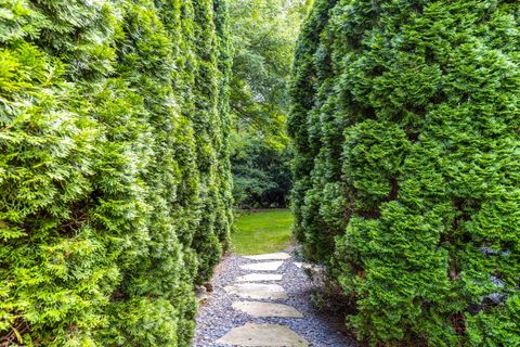 Tiny photo for 64 Crescent Drive, Glencoe, IL 60022 (MLS # 12429859)