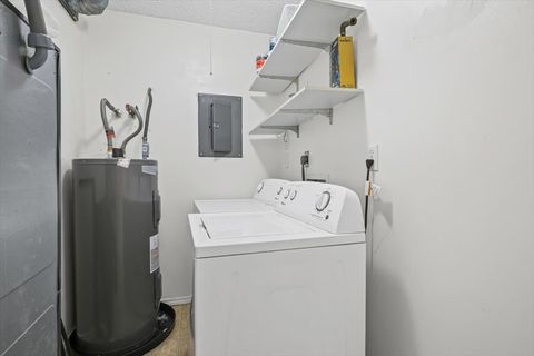 Tiny photo for 1916 Tracy Drive #31, Bloomington, IL 61704 (MLS # 12535779)