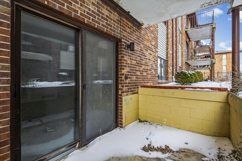 Tiny photo for 1916 Tracy Drive #31, Bloomington, IL 61704 (MLS # 12535779)