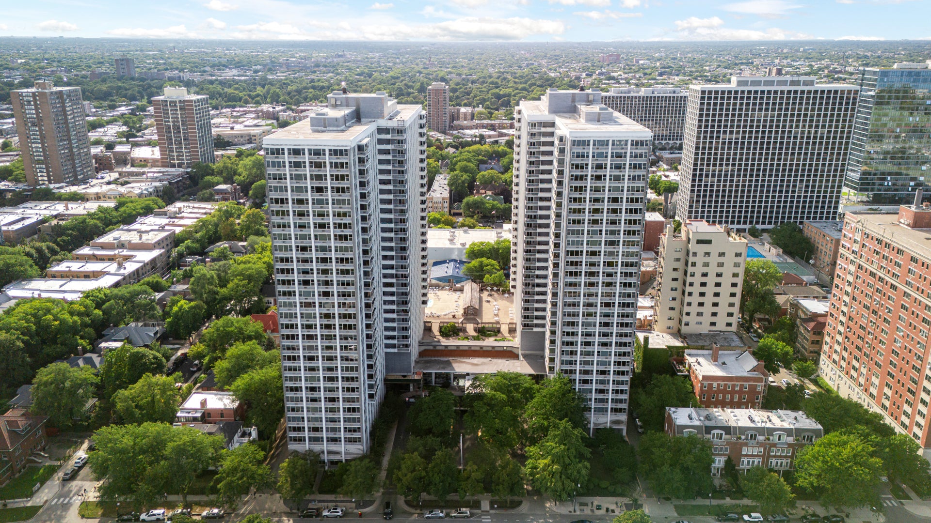 4250 N Marine Drive 2629