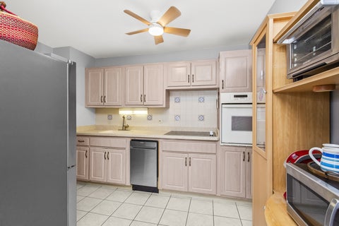 Tiny photo for 4250 N Marine Drive #2629, Chicago, IL 60613 (MLS # 12741657)