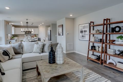 Tiny photo for 492 Endicott Road, South Elgin, IL 60177 (MLS # 12491646)