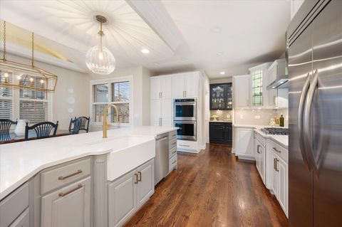 Tiny photo for 602 S Sunnyside Avenue, Elmhurst, IL 60126 (MLS # 12614352)