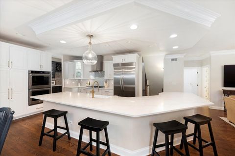 Tiny photo for 602 S Sunnyside Avenue, Elmhurst, IL 60126 (MLS # 12614352)