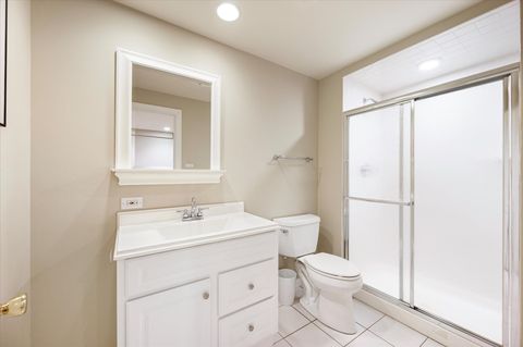 Tiny photo for 602 S Sunnyside Avenue, Elmhurst, IL 60126 (MLS # 12614352)