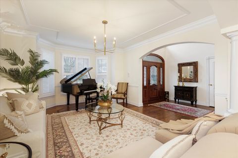 Tiny photo for 602 S Sunnyside Avenue, Elmhurst, IL 60126 (MLS # 12614352)