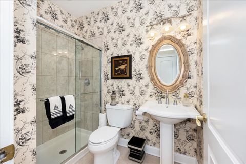 Tiny photo for 602 S Sunnyside Avenue, Elmhurst, IL 60126 (MLS # 12614352)