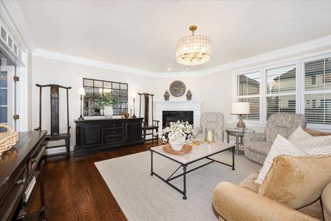 Tiny photo for 602 S Sunnyside Avenue, Elmhurst, IL 60126 (MLS # 12614352)