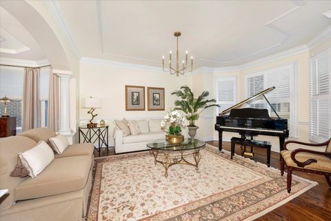 Tiny photo for 602 S Sunnyside Avenue, Elmhurst, IL 60126 (MLS # 12614352)