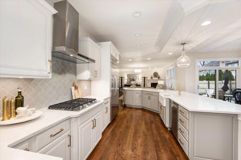 Tiny photo for 602 S Sunnyside Avenue, Elmhurst, IL 60126 (MLS # 12614352)