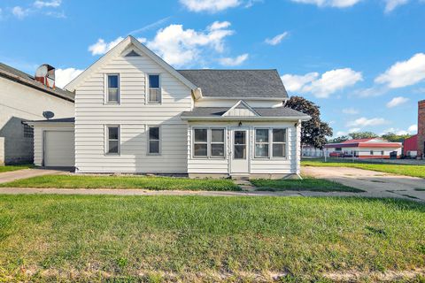Photo of 225 W Station Street, St. Anne, IL 60964 (MLS # 12475242)