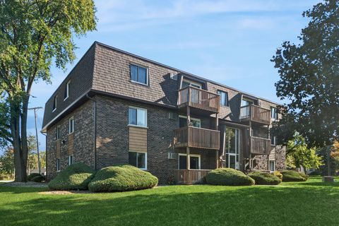 Tiny photo for 19300 Wolf Road #2, Mokena, IL 60448 (MLS # 12501669)