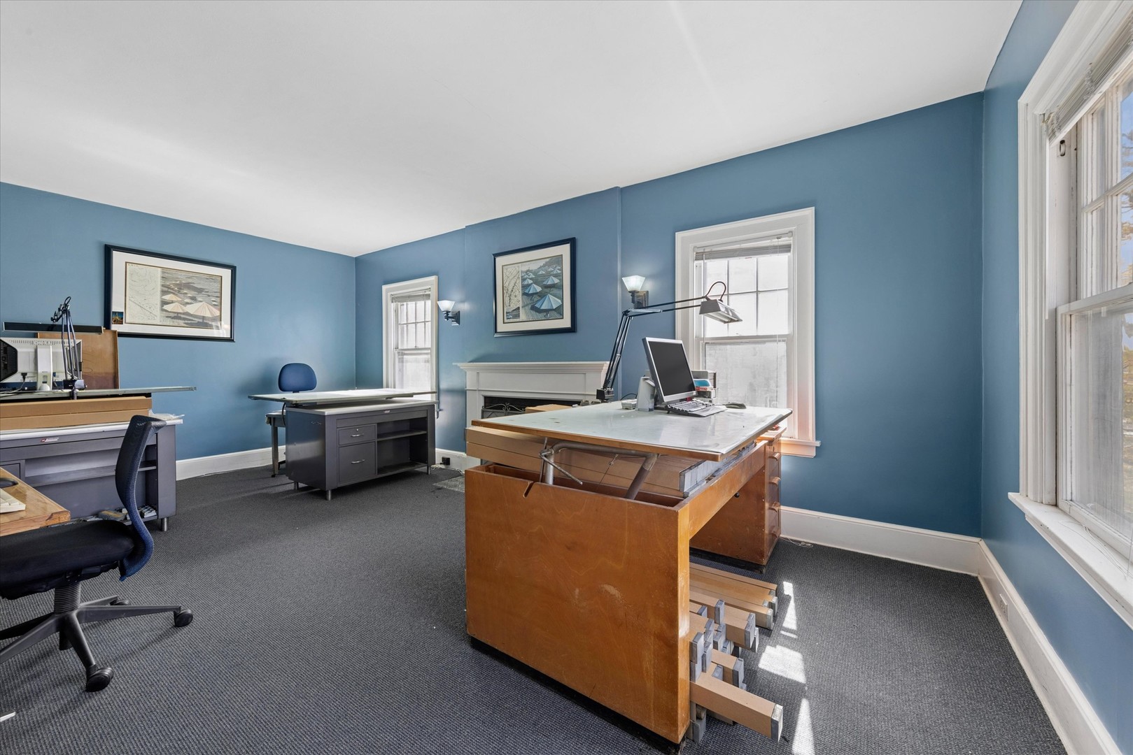 141 S Neltnor Boulevard