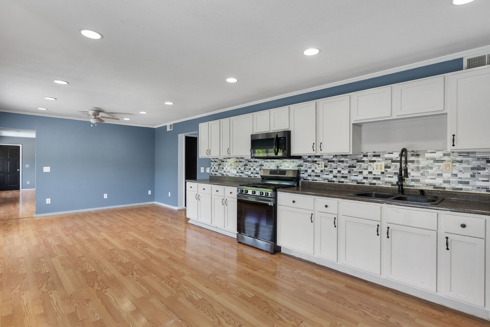 6401 W 95th Avenue Court