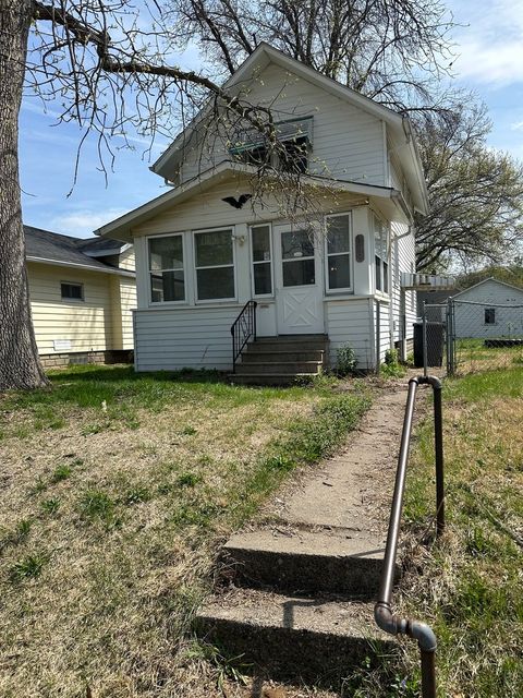 Tiny photo for 3113 9 1/2 Street, Rock Island, IL 61201 (MLS # 12622391)