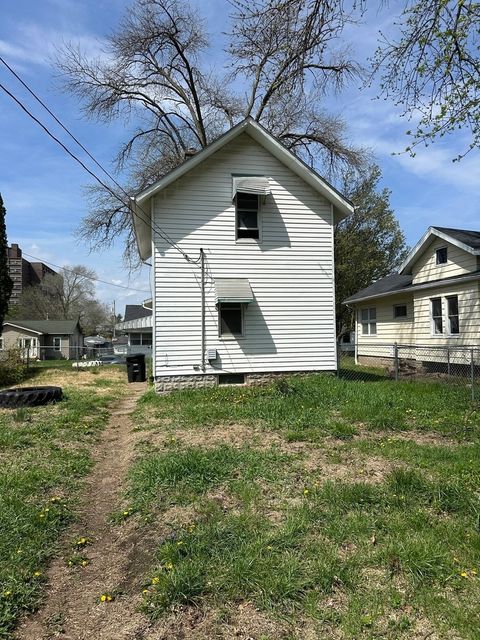 Tiny photo for 3113 9 1/2 Street, Rock Island, IL 61201 (MLS # 12622391)