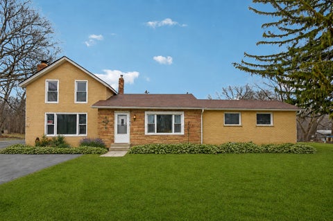Photo of 25616 W Lake Shore Drive, Ingleside, IL 60041 (MLS # 12577498)