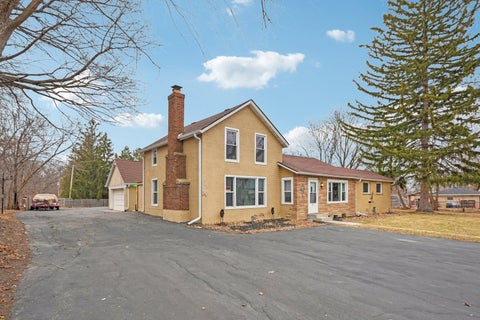 Tiny photo for 25616 W Lake Shore Drive, Ingleside, IL 60041 (MLS # 12577498)