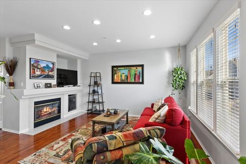 Tiny photo for 2609 N Greenwood Avenue, Arlington Heights, IL 60004 (MLS # 12548333)