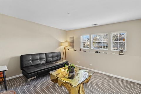 Tiny photo for 2609 N Greenwood Avenue, Arlington Heights, IL 60004 (MLS # 12548333)