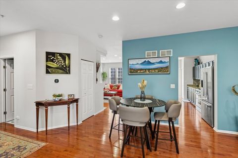 Tiny photo for 2609 N Greenwood Avenue, Arlington Heights, IL 60004 (MLS # 12548333)