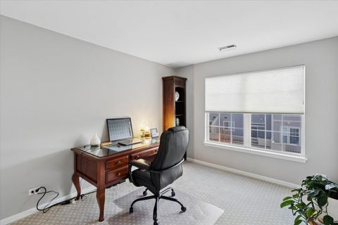 Tiny photo for 2609 N Greenwood Avenue, Arlington Heights, IL 60004 (MLS # 12548333)