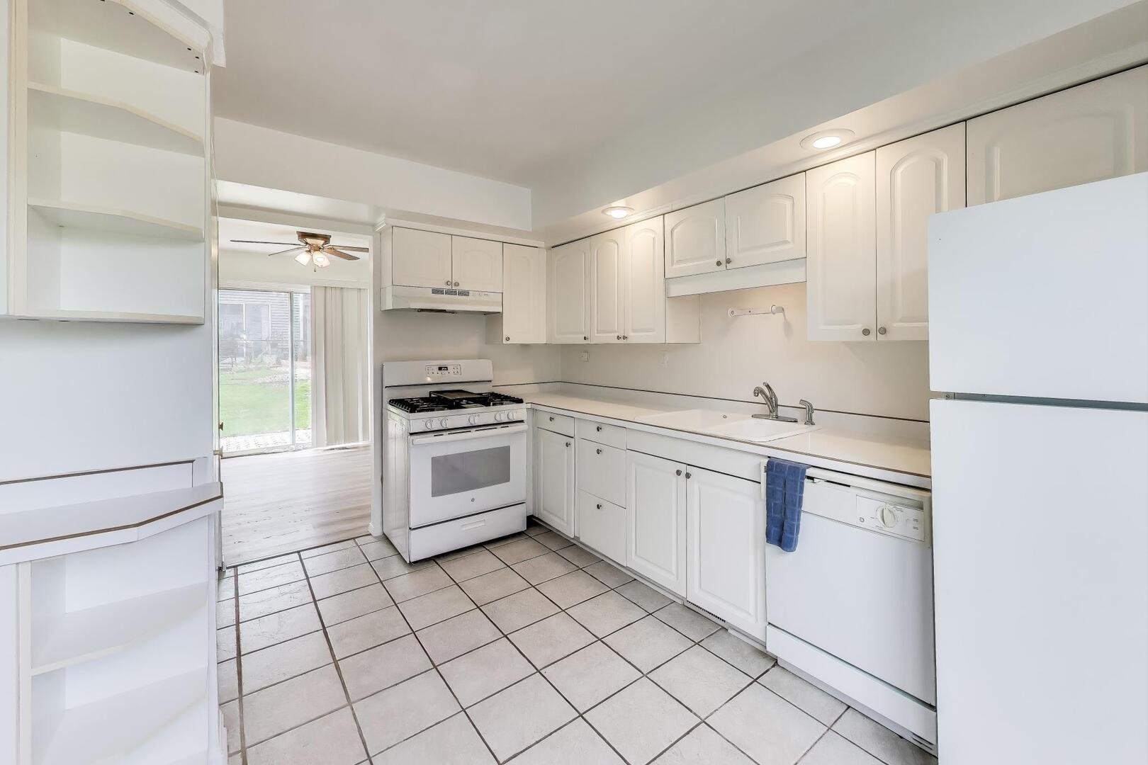 29W420 Tanglewood Lane