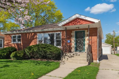 Photo of 752 E 164th Street, South Holland, IL 60473 (MLS # 12627950)