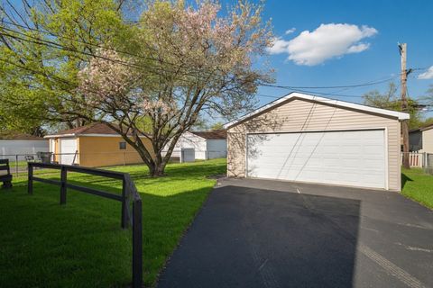 Tiny photo for 752 E 164th Street, South Holland, IL 60473 (MLS # 12627950)