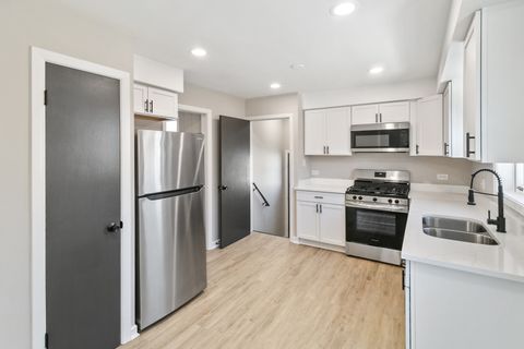 Tiny photo for 752 E 164th Street, South Holland, IL 60473 (MLS # 12627950)
