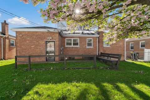 Tiny photo for 752 E 164th Street, South Holland, IL 60473 (MLS # 12627950)
