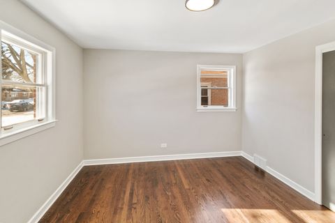 Tiny photo for 752 E 164th Street, South Holland, IL 60473 (MLS # 12627950)