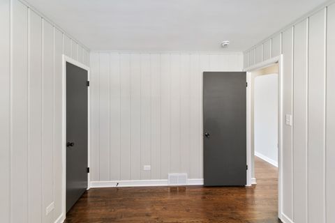 Tiny photo for 752 E 164th Street, South Holland, IL 60473 (MLS # 12627950)