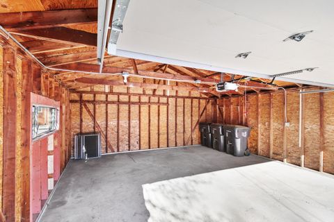 Tiny photo for 752 E 164th Street, South Holland, IL 60473 (MLS # 12627950)