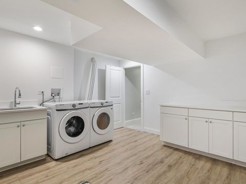 Tiny photo for 4243 S King Drive, Chicago, IL 60615 (MLS # 12460475)