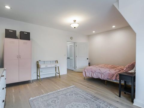 Tiny photo for 4243 S King Drive, Chicago, IL 60615 (MLS # 12460475)