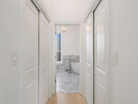 Tiny photo for 4243 S King Drive, Chicago, IL 60615 (MLS # 12460475)