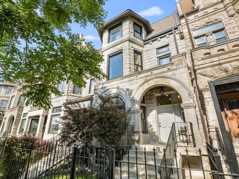 Photo of 4243 S King Drive, Chicago, IL 60615 (MLS # 12460475)