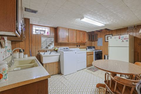Tiny photo for 1413 Highridge Parkway, Westchester, IL 60154 (MLS # 12465714)