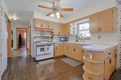 Tiny photo for 1413 Highridge Parkway, Westchester, IL 60154 (MLS # 12465714)