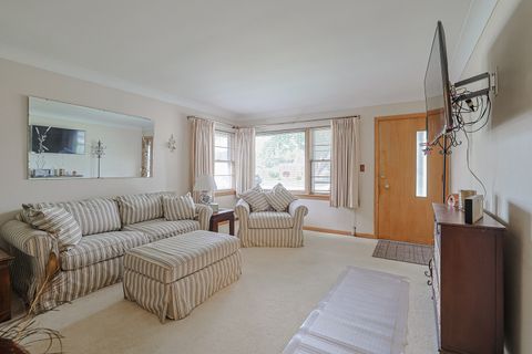 Tiny photo for 1413 Highridge Parkway, Westchester, IL 60154 (MLS # 12465714)