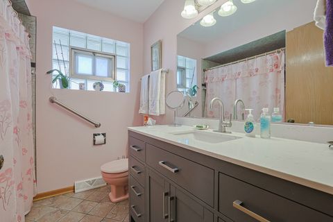 Tiny photo for 1413 Highridge Parkway, Westchester, IL 60154 (MLS # 12465714)