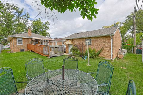 Tiny photo for 1413 Highridge Parkway, Westchester, IL 60154 (MLS # 12465714)